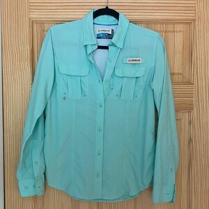 Magellan mint long sleeve fishing shirt XS